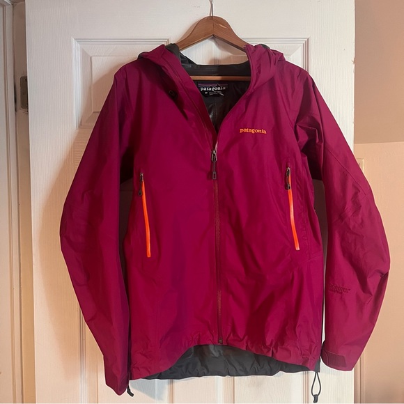 Patagonia Jackets & Blazers - Women’s Patagonia Super Cell - Rain Coat